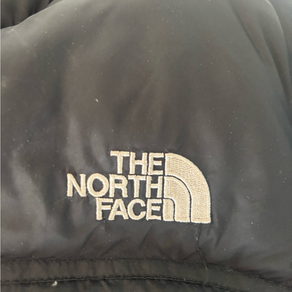 The North Face Women’s Black Puffer Jacket - Picture 2 of 3